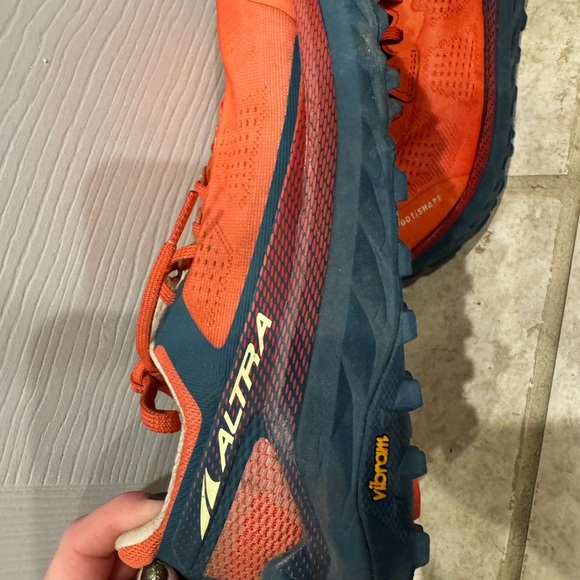 Altra Orange and Blue Athletic Shoes - Picture 4 of 8